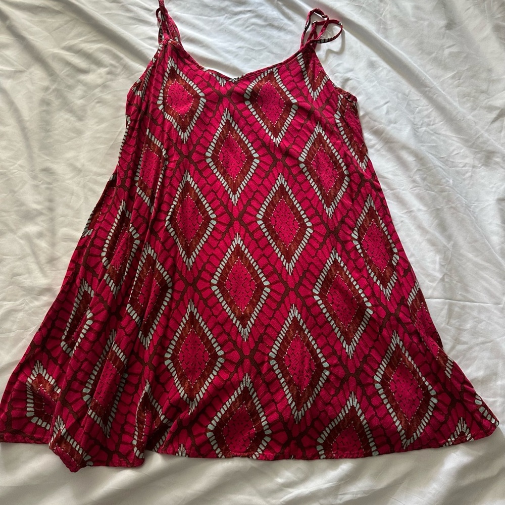 Aeropostale Pink and Red Patterned Fabric